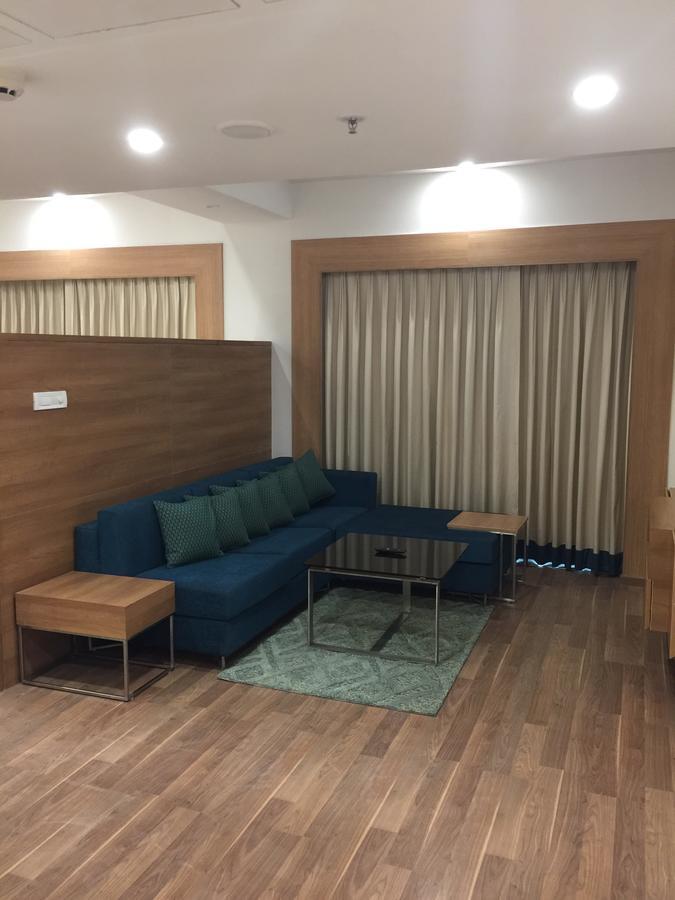 레몬 트리 호텔 섹터 60 구루그람 구르가온 외부 사진